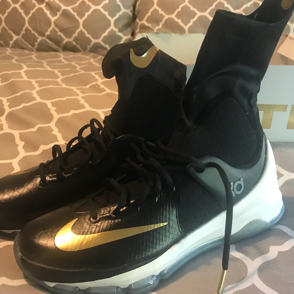 KD 8 ELITE brand new never worn
